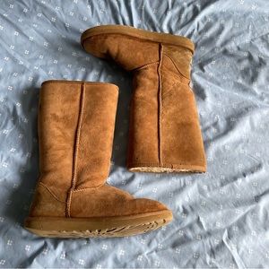 Ugg classic tall boots